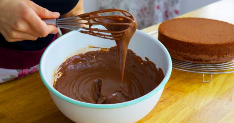 Klasična slastičarska čokoladna krema – čokoladni fil